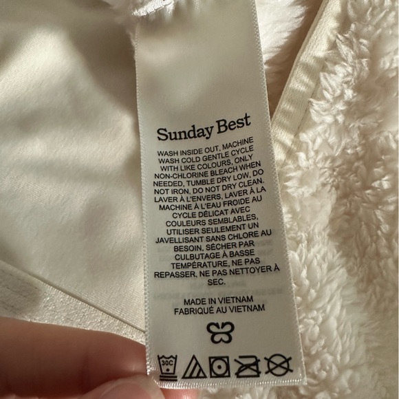 Sunday Best White Fuzzy Zip Up Vest - Picture 6 of 7